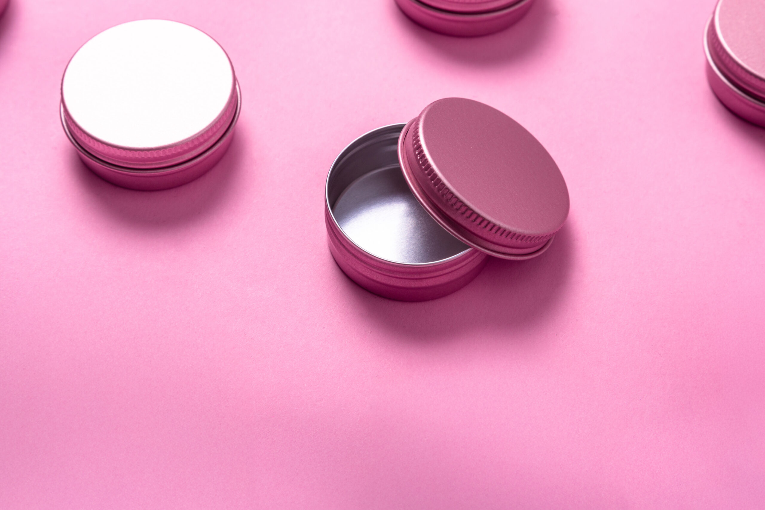 JKPMetalPackaging_Website_Shutterstock_2116133297_Edited_Images_250402